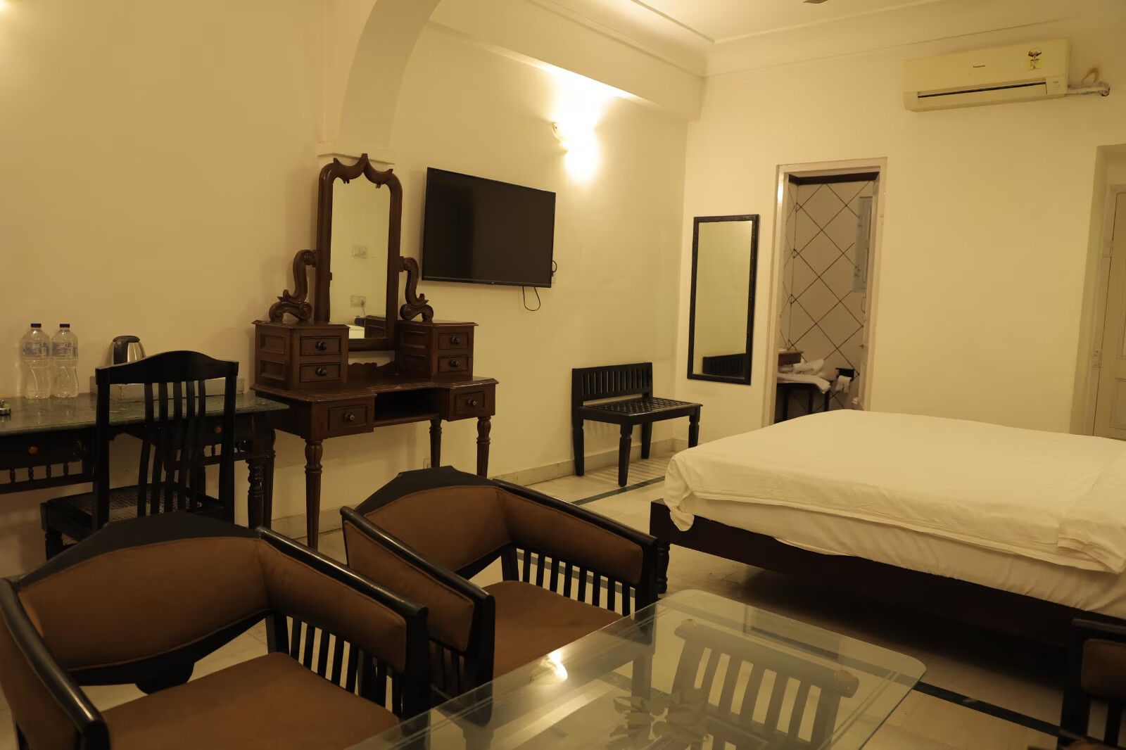 Chirmi Heritage Suite