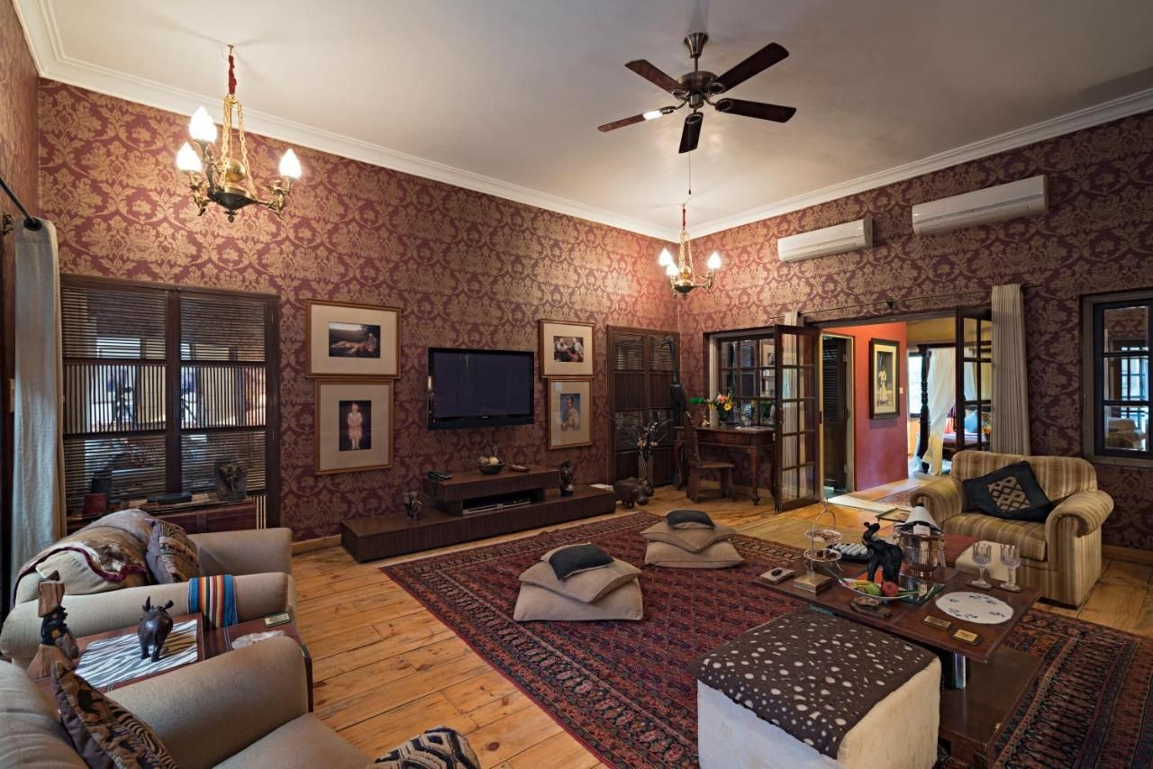 Srinivas, The Royal Residence Bhanwar Sahib Room 3