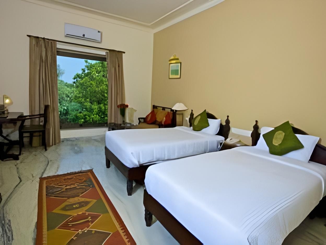 The Hadoti Palace	Bundi Deluxe Room 4