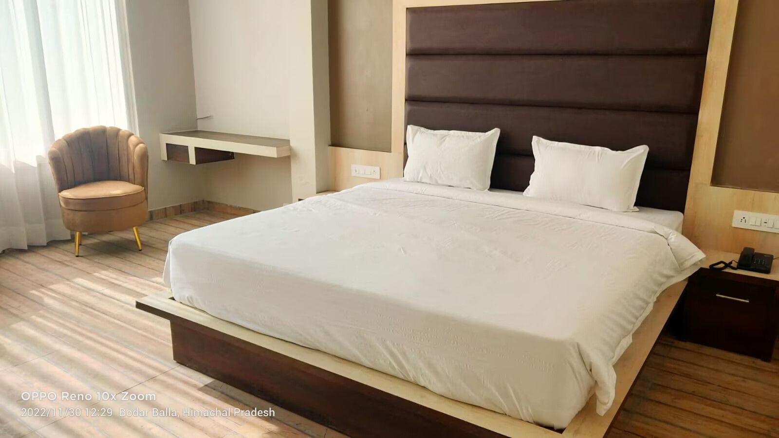 Hotel The Mango Tree Deluxe Room 2