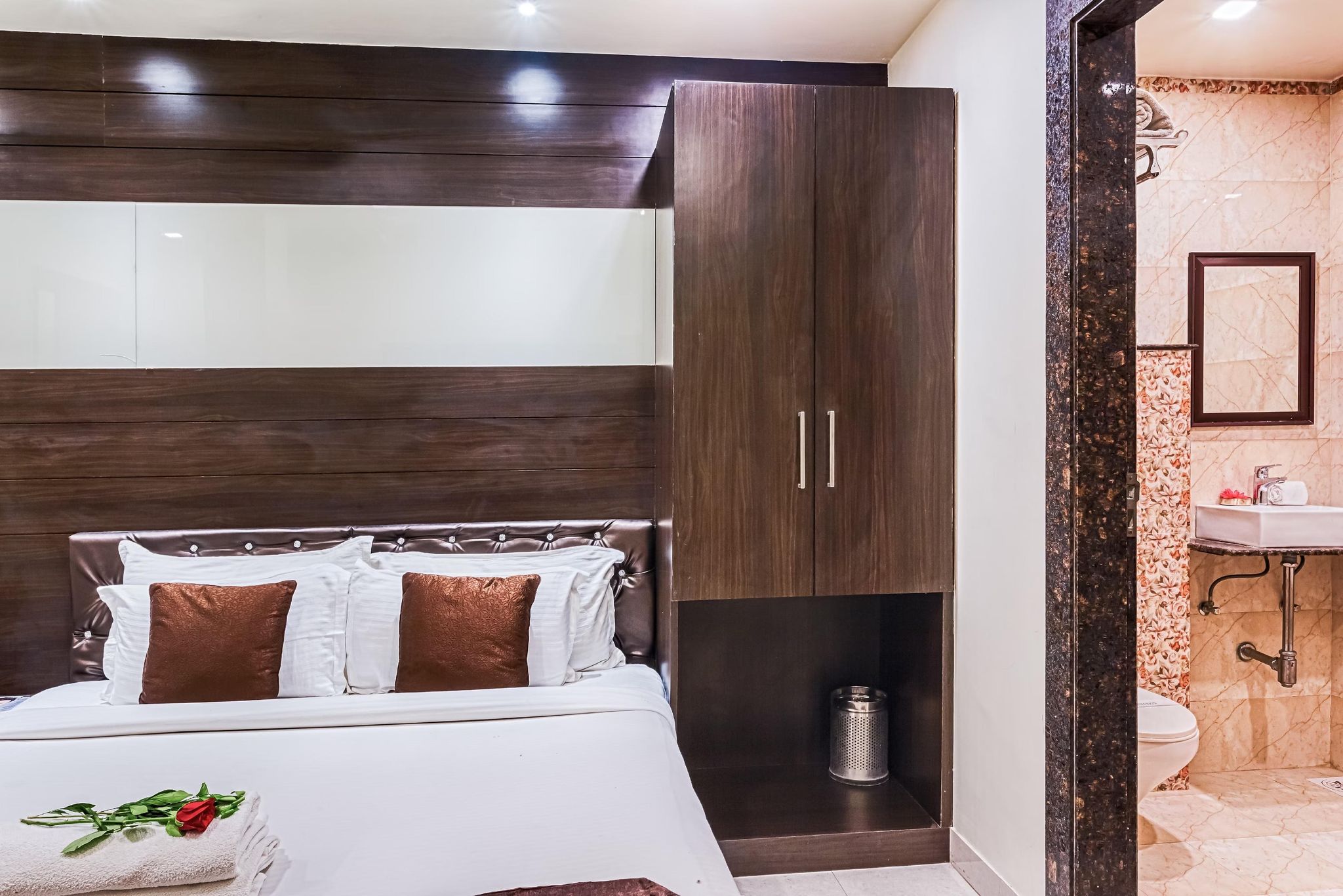 HOTEL IMPERIAL AJMER Executive Twin Bed 2