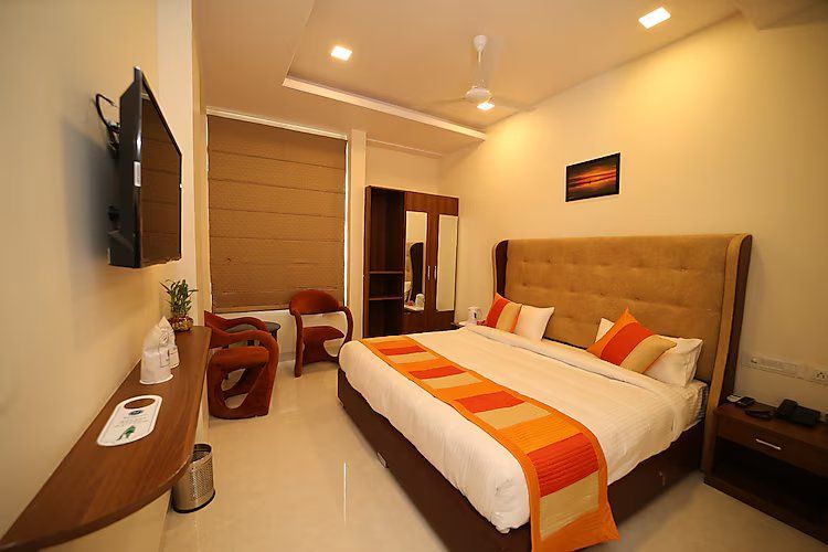 Hotel Myriad Inn Deluxe Room 4