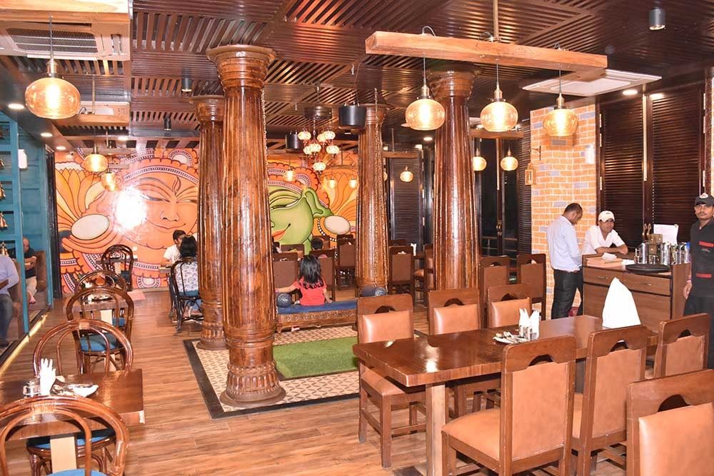 Food & Dining