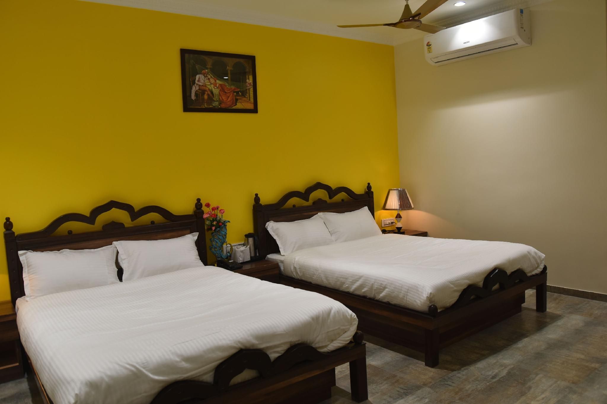 2 Queen Bed Suite