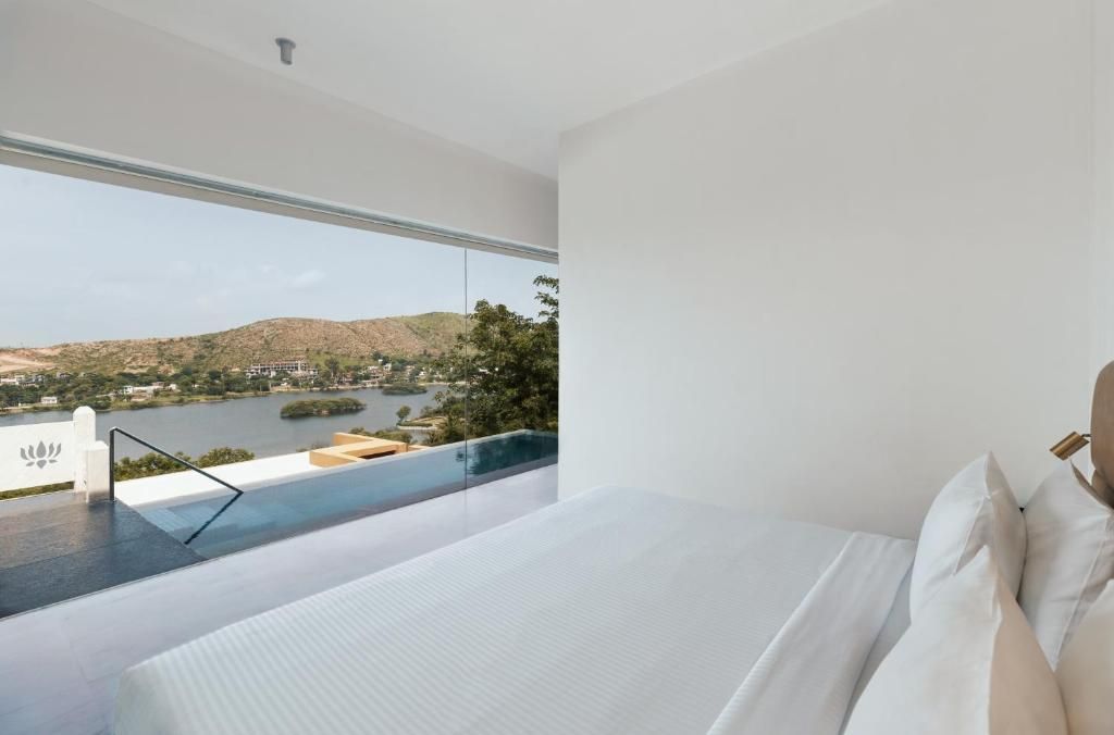 Bagela Villa (4 Bedroom Villa with Separate Living Room, Private Pool and Balcony)