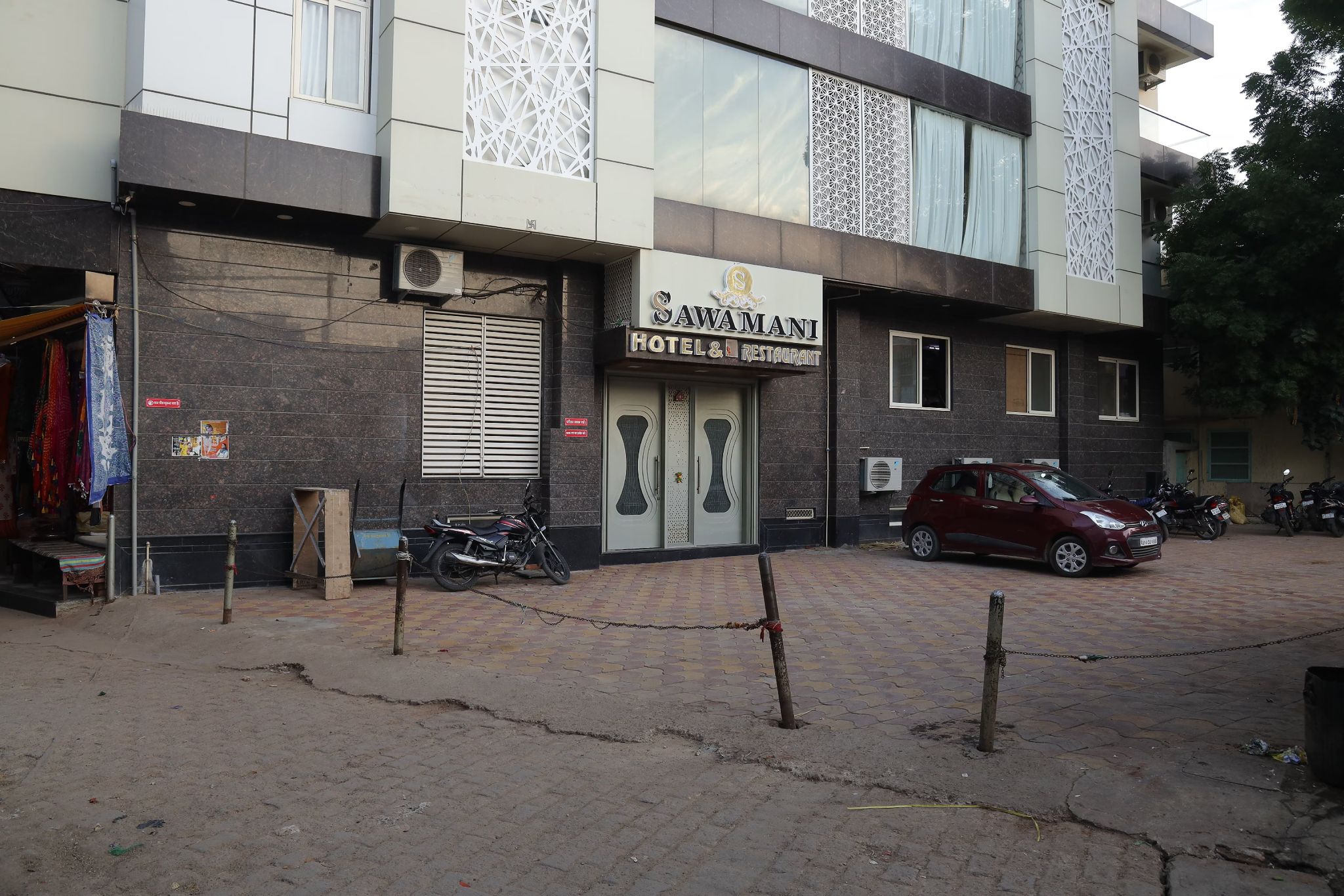 Hotel Sawamani and Restaurant, Shyamji