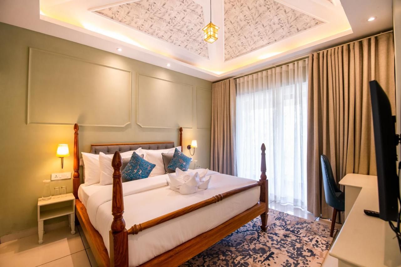 WelcomHeritage Santa Roza Kasauli Deluxe Room 2