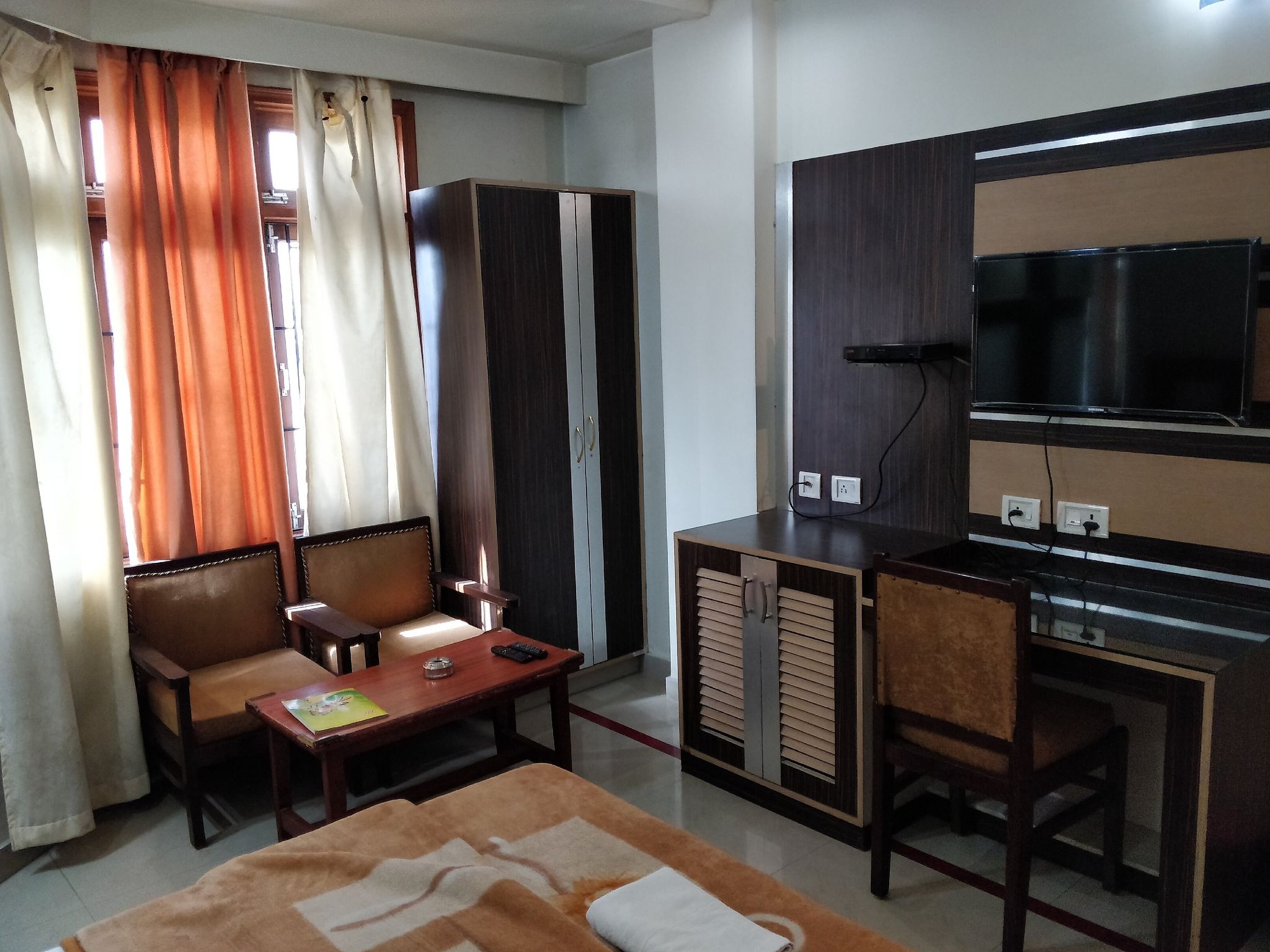 Hotel Yatrik Deluxe Room 10