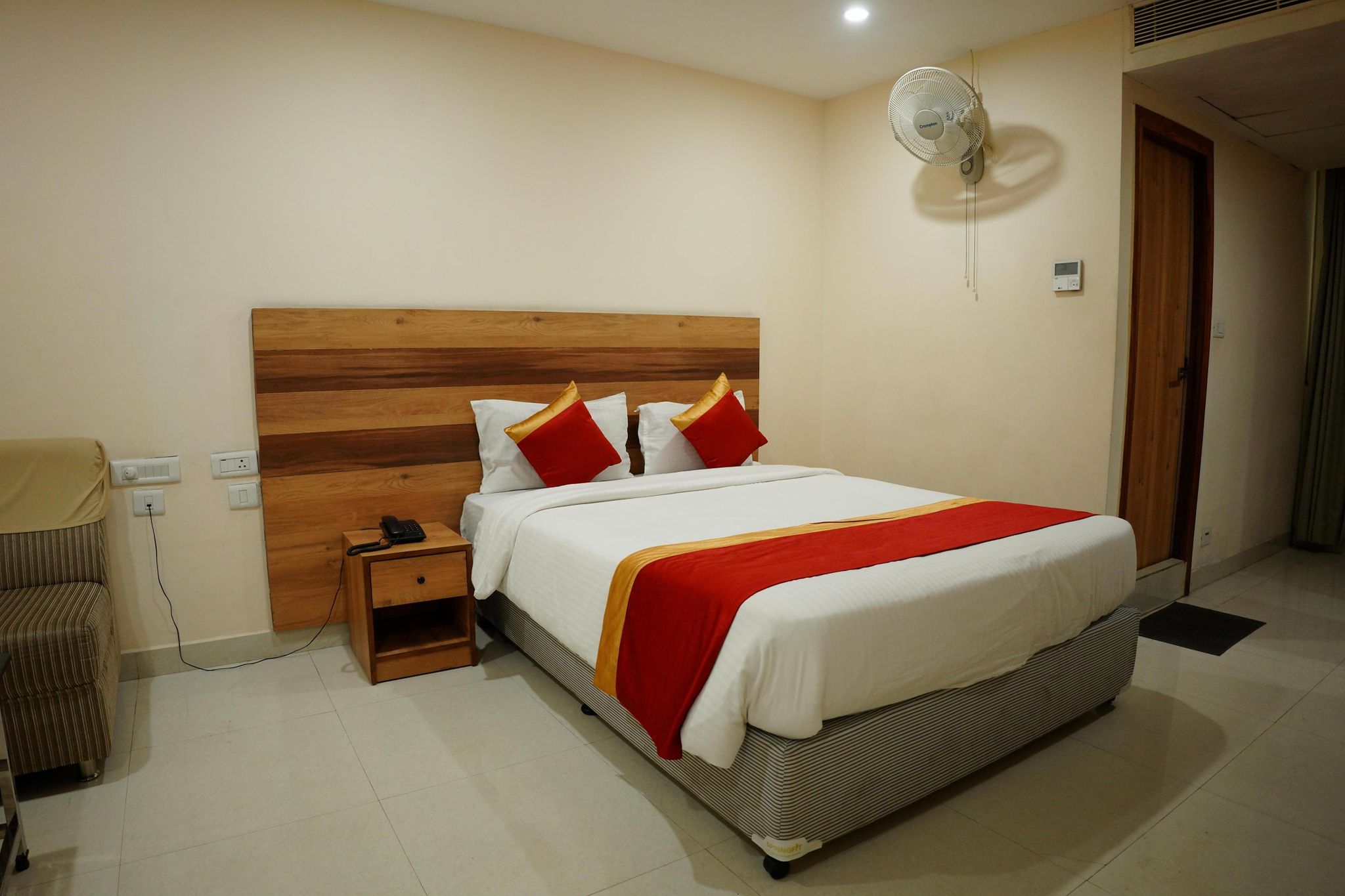 Deluxe Room - Twin Bed
