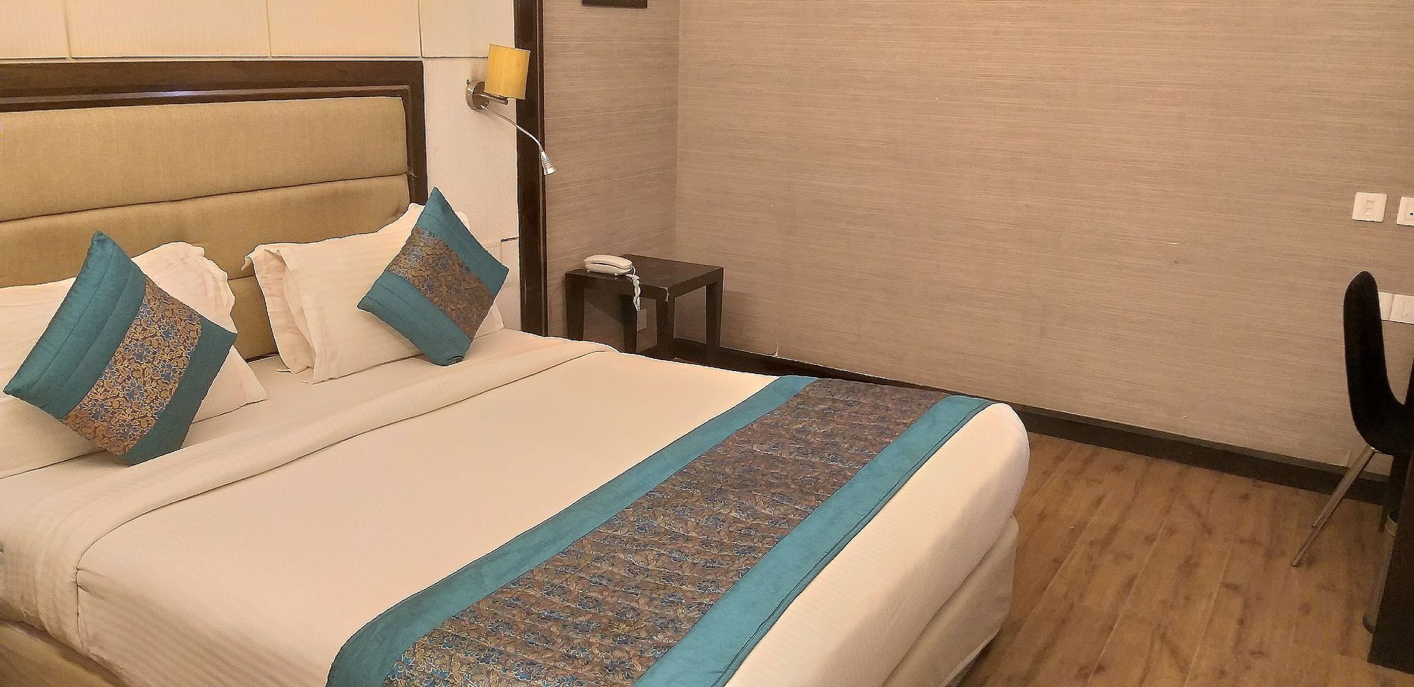 Hotel Surya Grand Deluxe Room 2