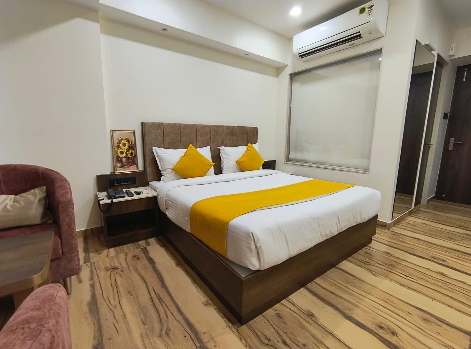 Hotel Lavish Inn Super Deluxe Room 2