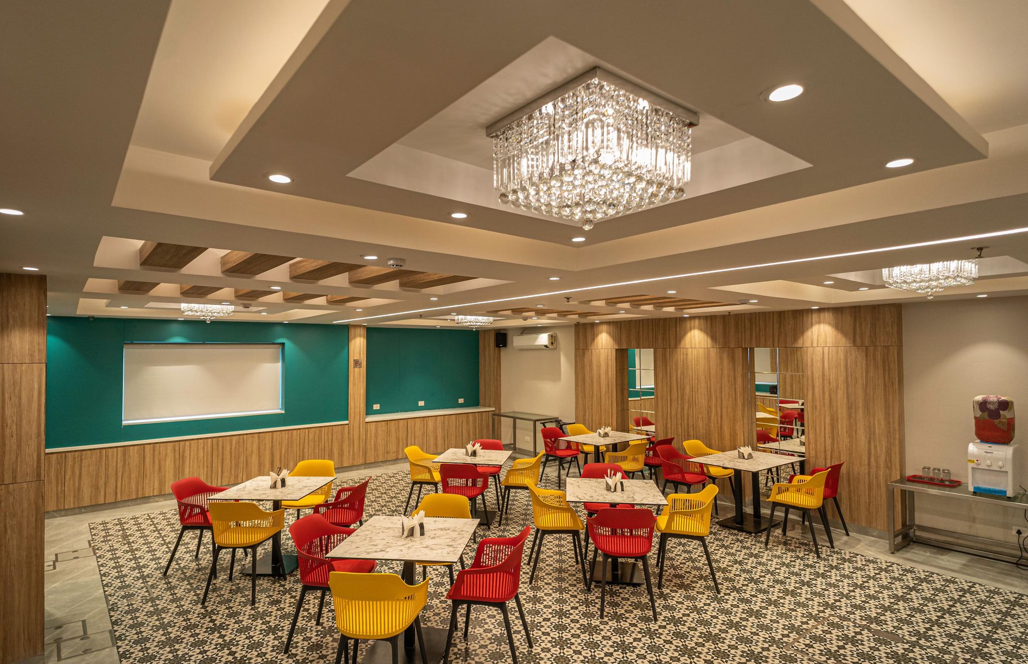 Food & Dining