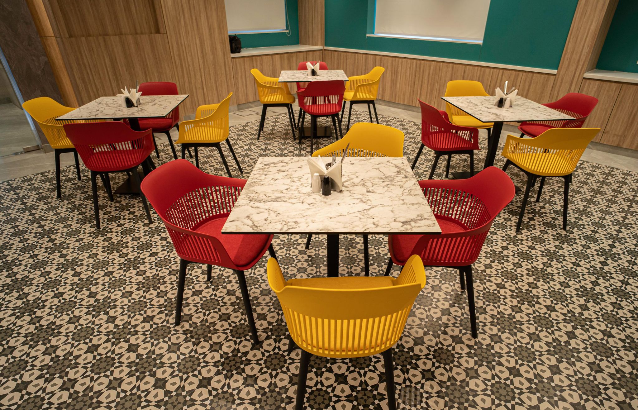 Food & Dining