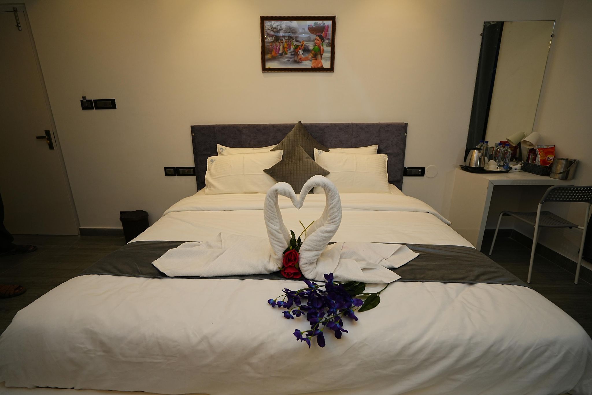Hotel Brundavan International-Guntur Superior Room 1 King Bed 7