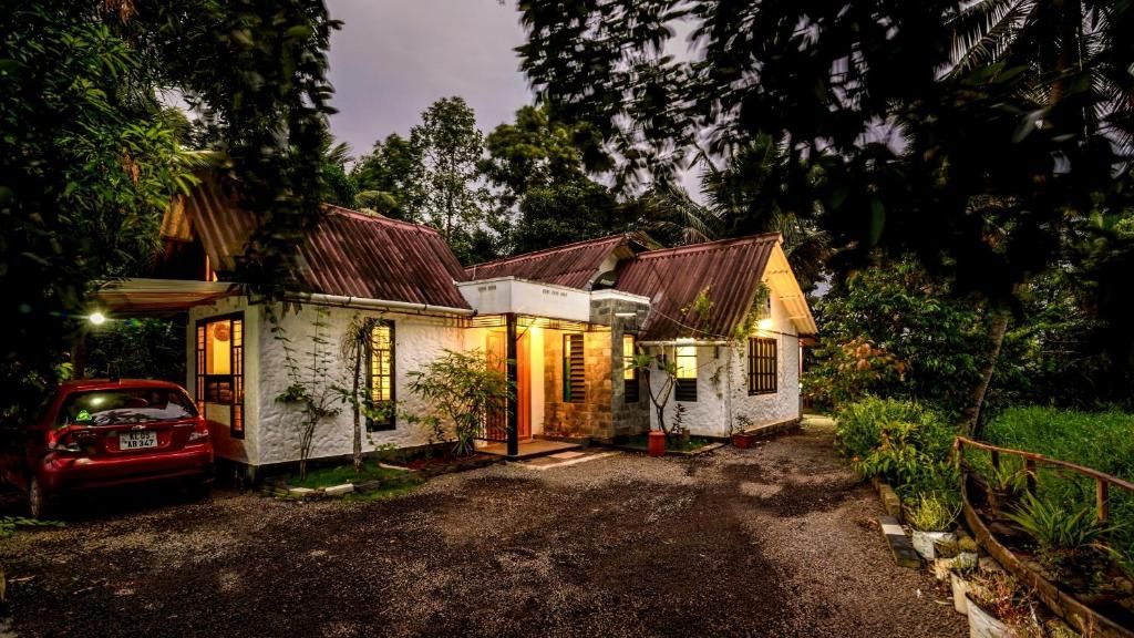 Riverdale Villa