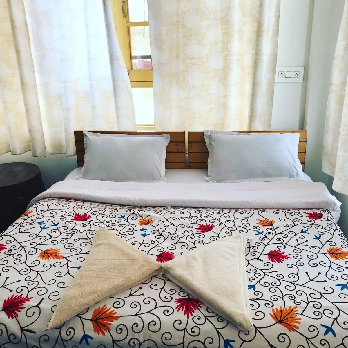 Hotel Gulsitara - Kunzer, Gulmarg Double Room 12