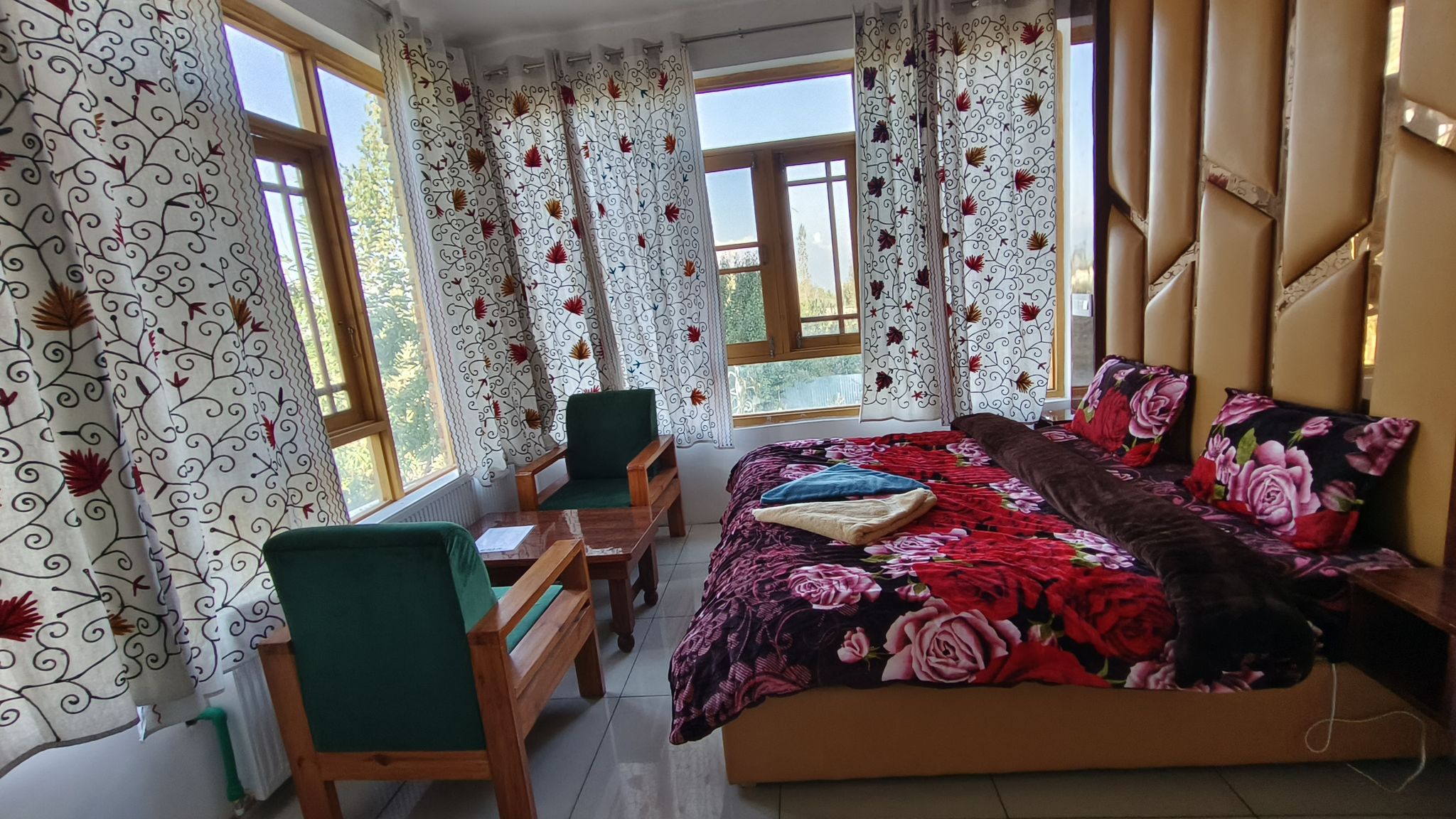Hotel Gulsitara - Kunzer, Gulmarg Double Room 15