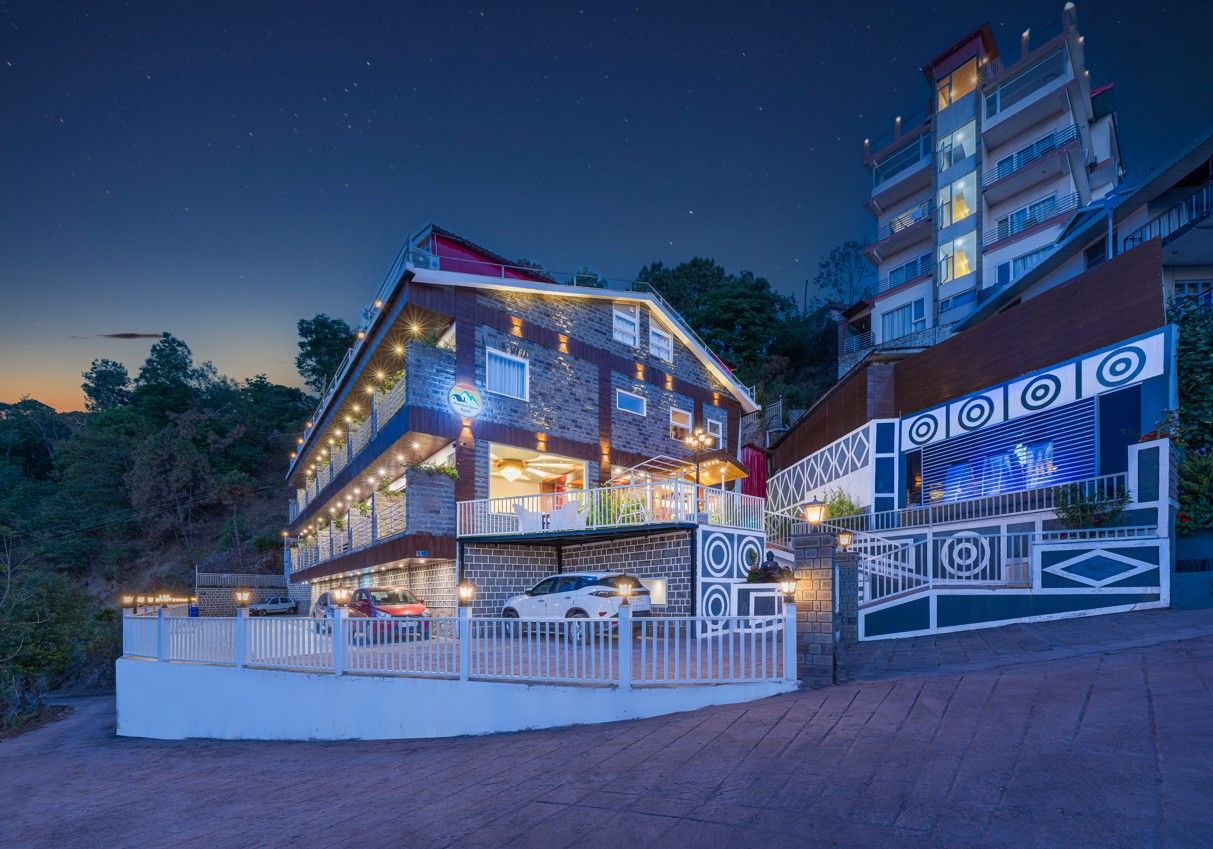 WOOD STOCK LUXURY KASAULI - Mountain View