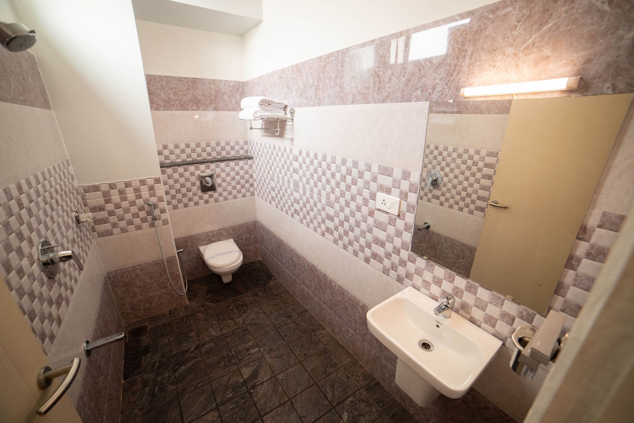 Deluxe Double King Room