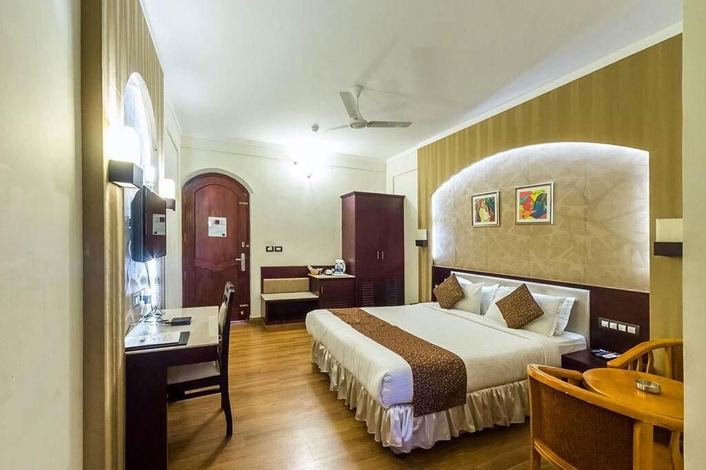 KBC GREEN PARK HOTEL Superior Room 4