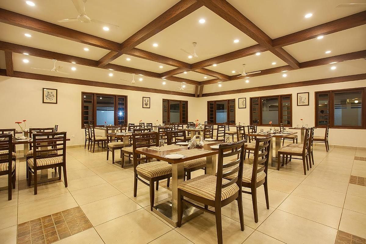 Food & Dining
