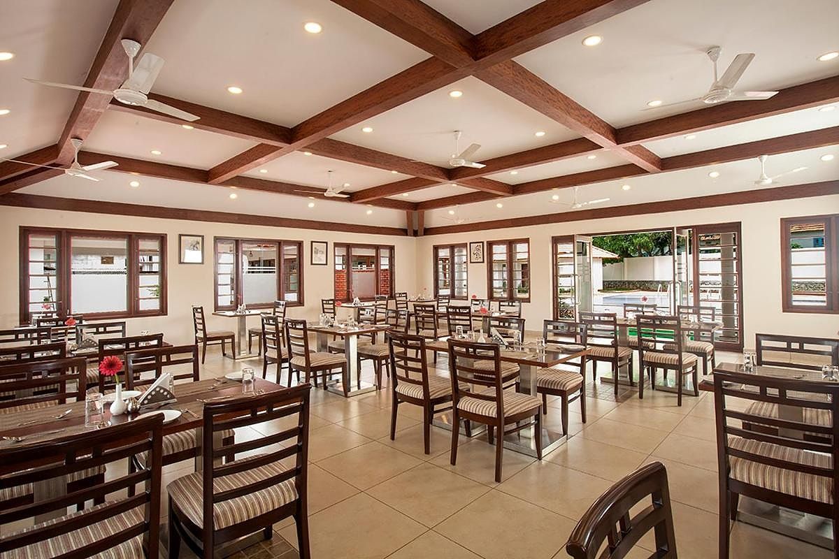 Food & Dining
