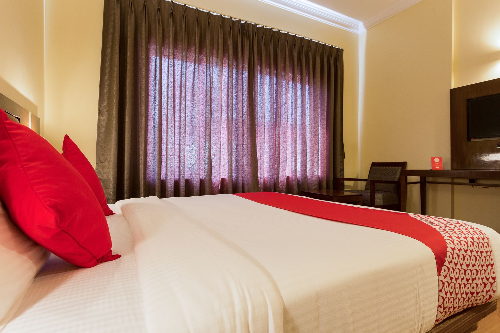 Deluxe Room - King/Twin