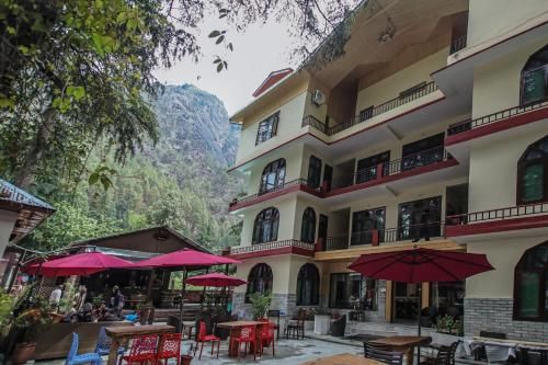 Hotel Exterior