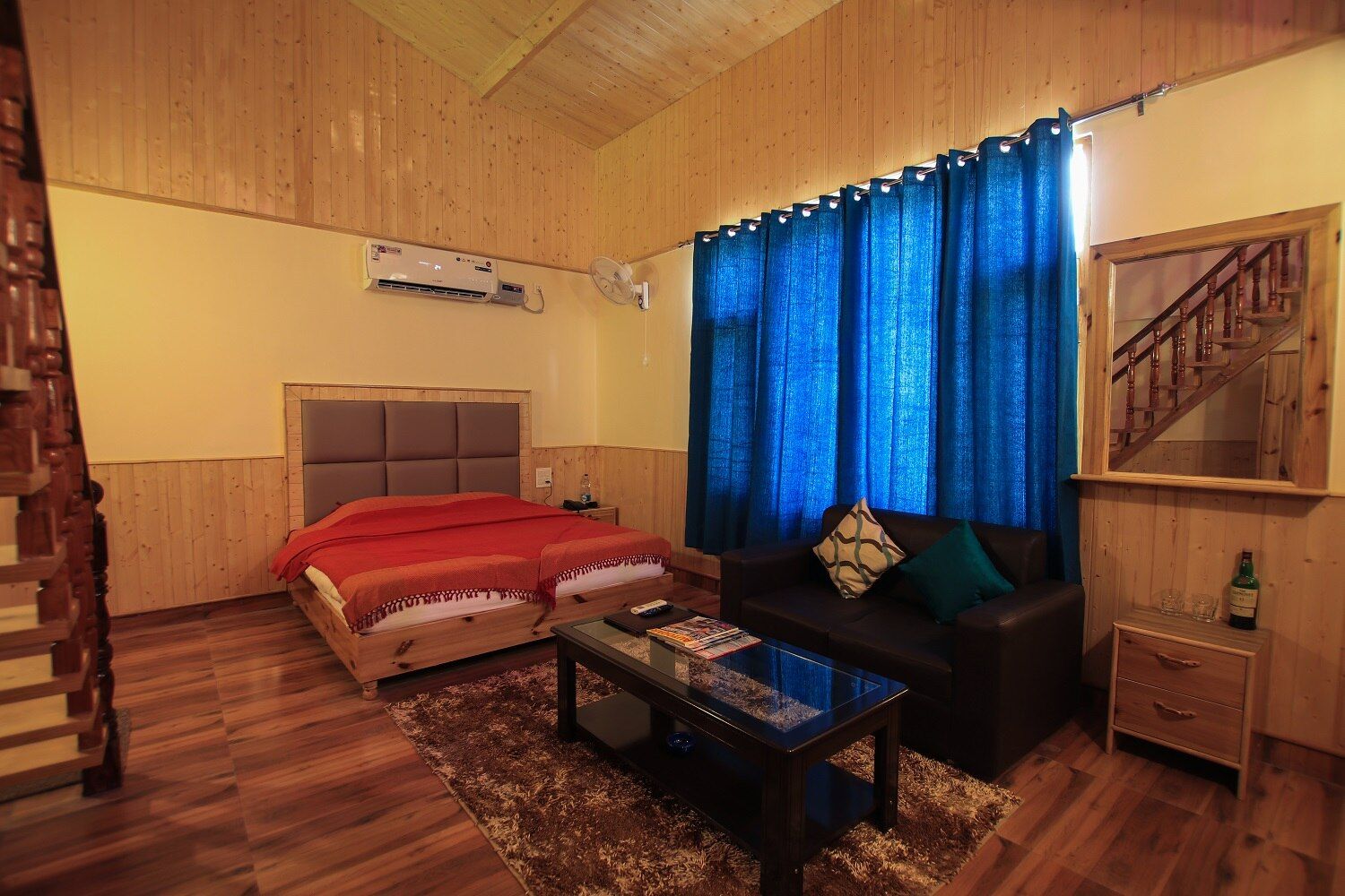 Rainbow Inn- Duplicate Super Deluxe Rooms 4