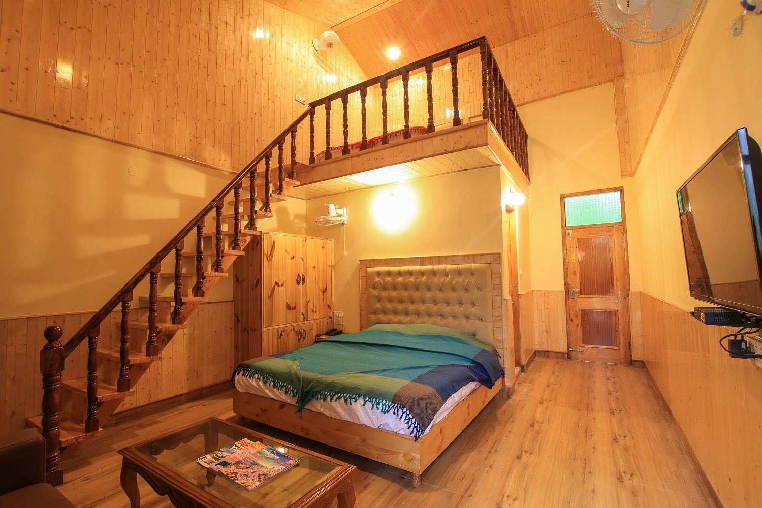 Rainbow Inn- Duplicate Super Deluxe Rooms 2