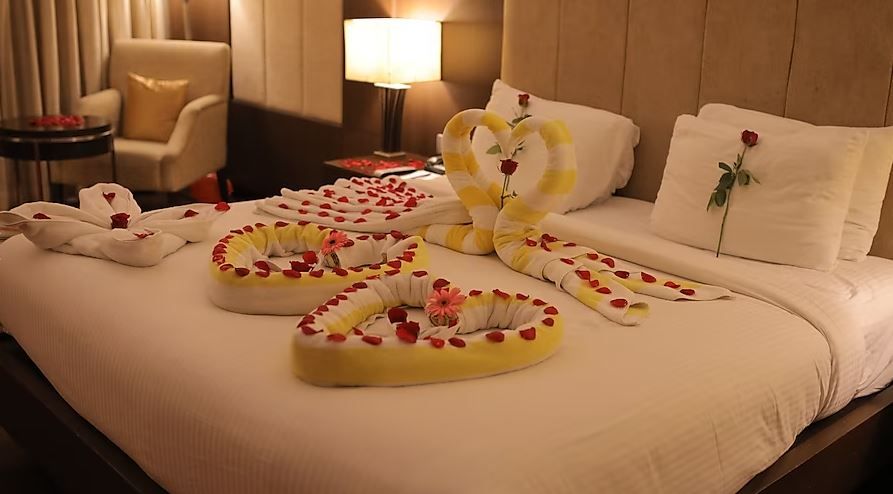 The Cabbana Resort and Spa Premier Room with bathtub 8