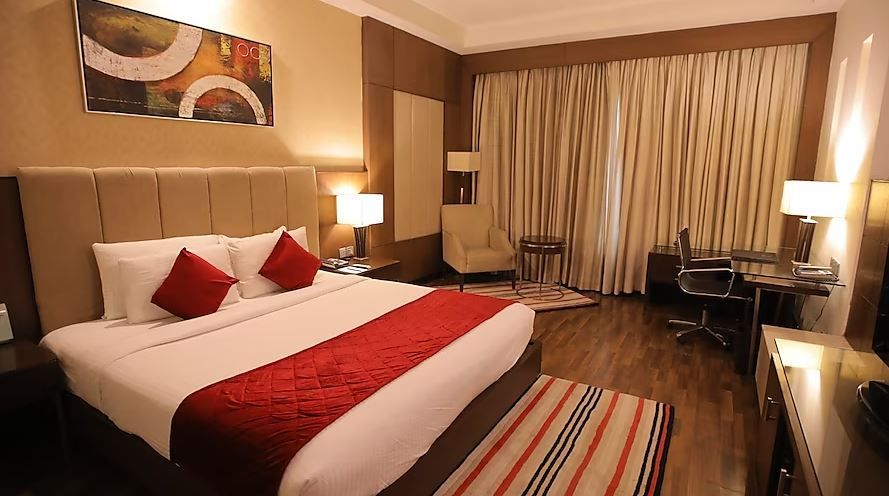 The Cabbana Resort and Spa Premier Room with bathtub 3