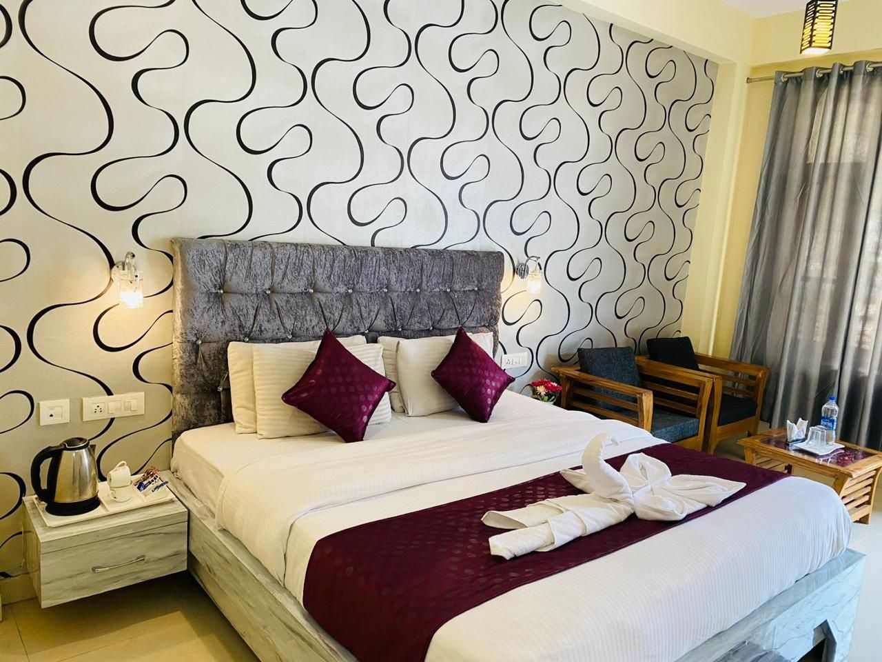 Hotel Natures Feast Deluxe Room Without Balcony 3