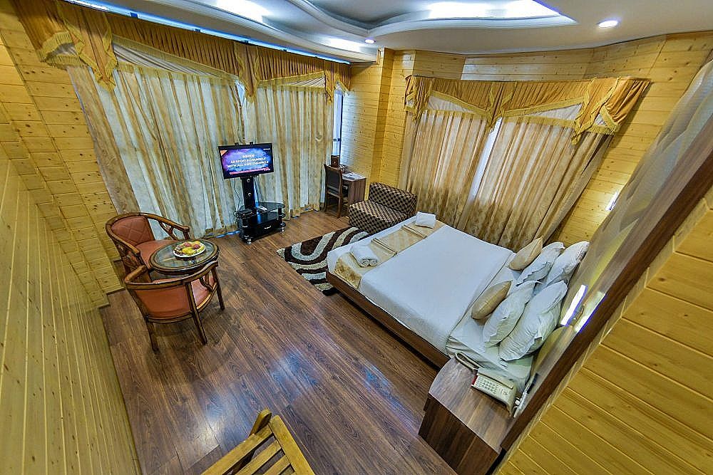 Mannat Resorts Srinagar Deluxe Room 10