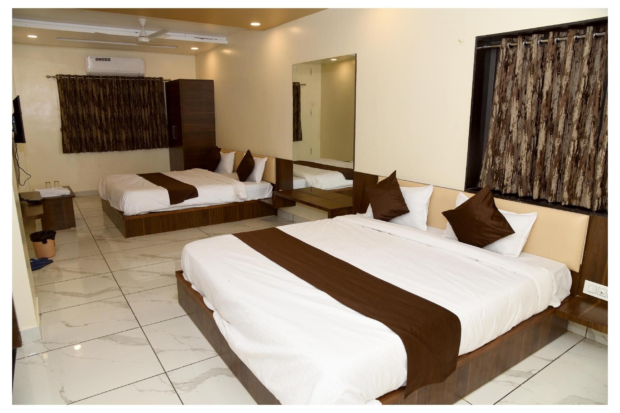 Hotel Abu Inn  Super Deluxe Room 3