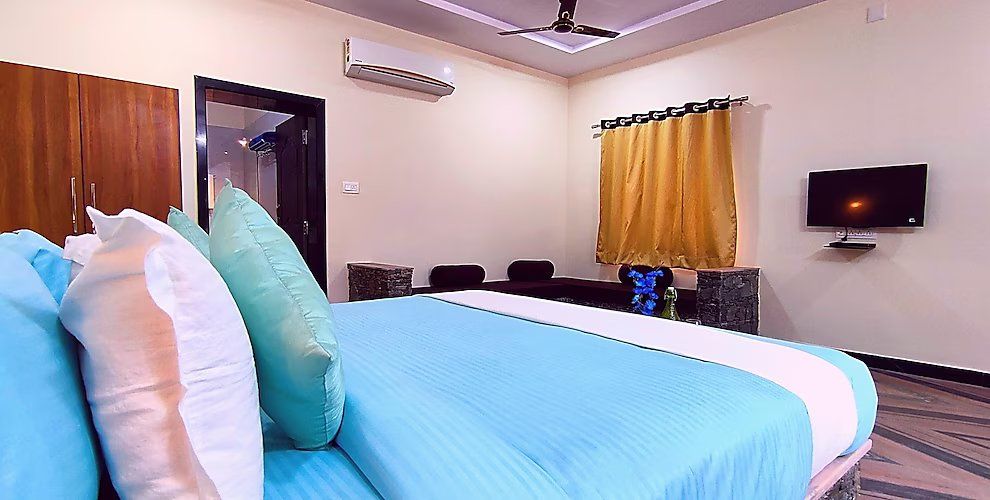 Takhat Villa Kumbalgarh Deluxe Room 2