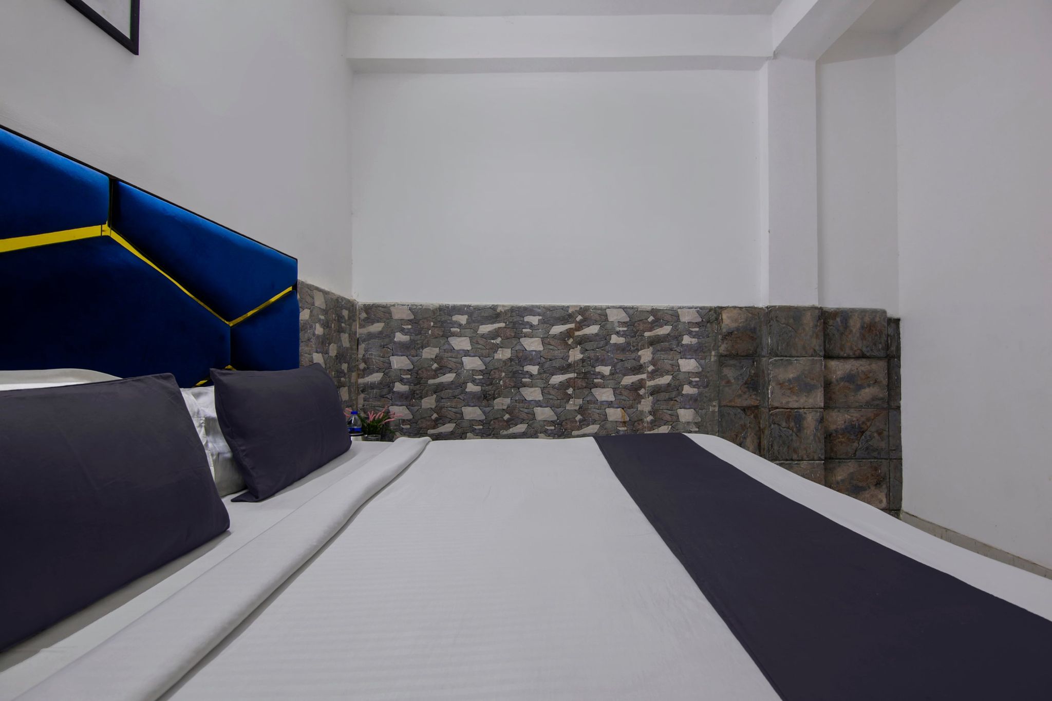 Hotel O by OYO Relax Inn Classic 2