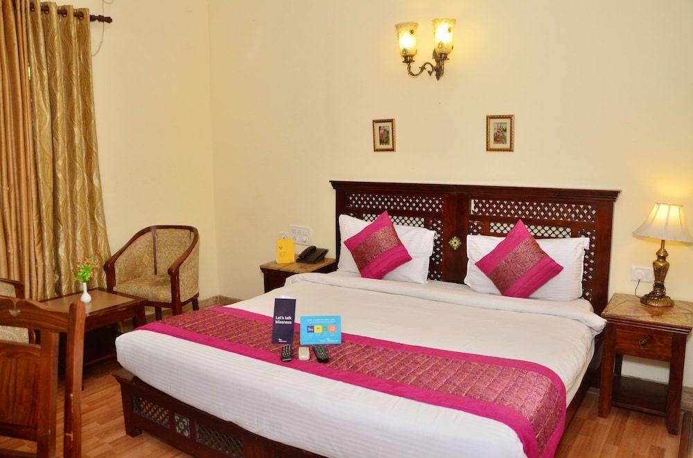 Rajputana Haveli Deluxe Room 13