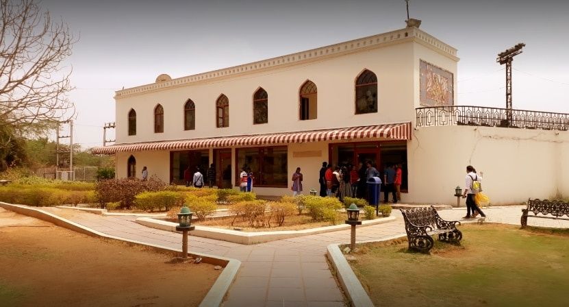 undefined Taramati Baradari 8