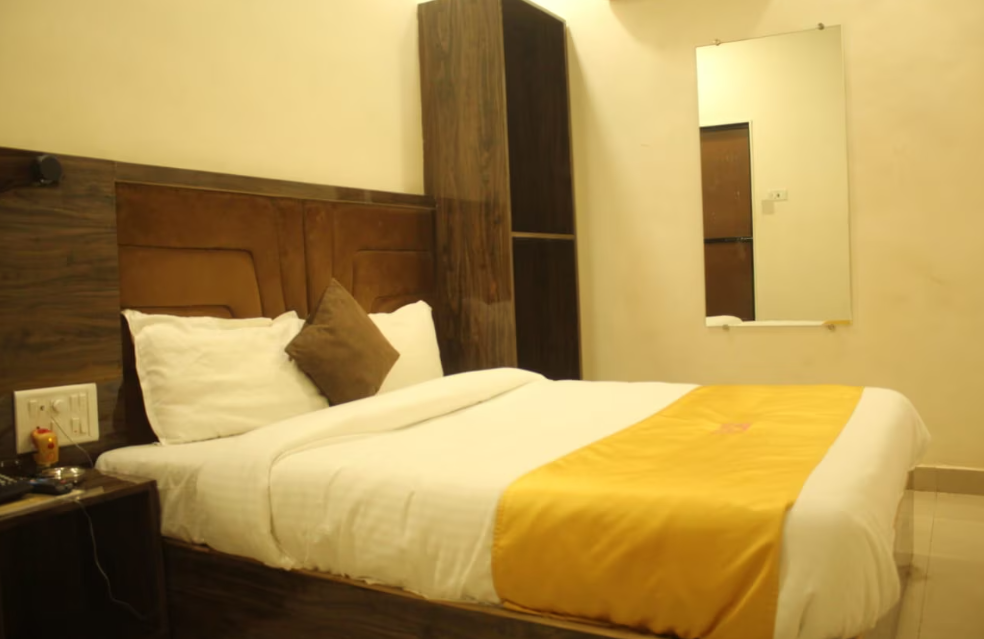 undefined Hotel Siddharth Residency- Siddharth Nagar, Goregaon West 9