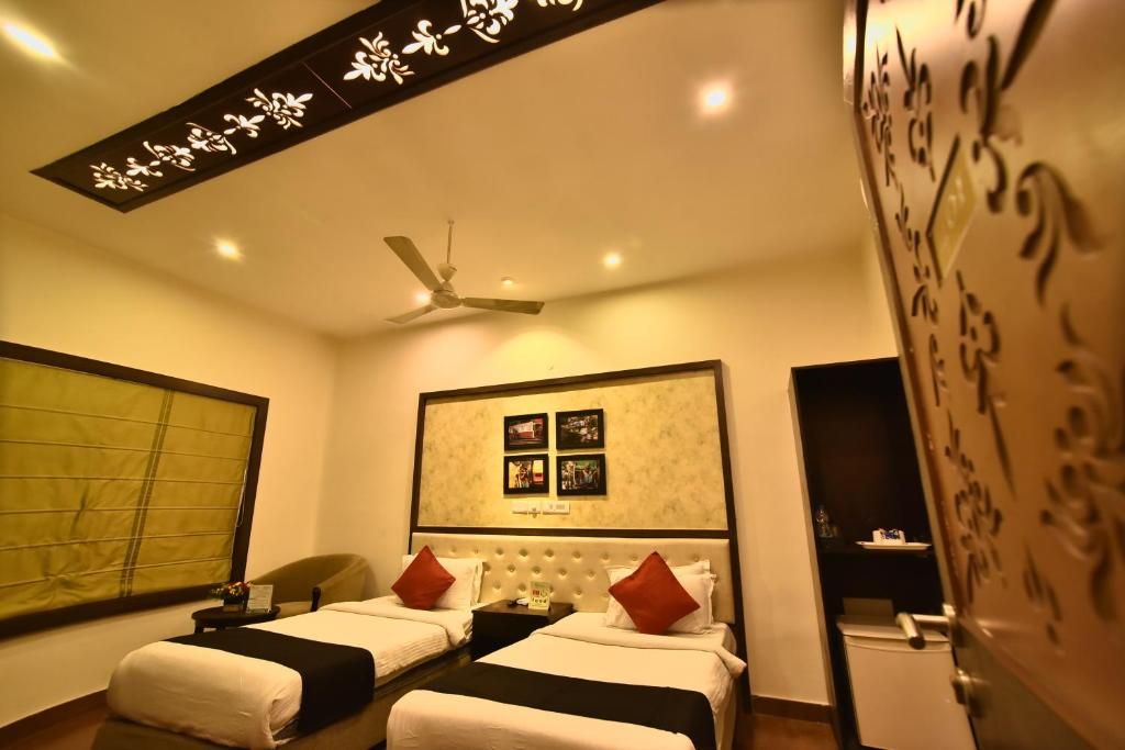 Casa Broadway Deluxe Room with Work Desk 4