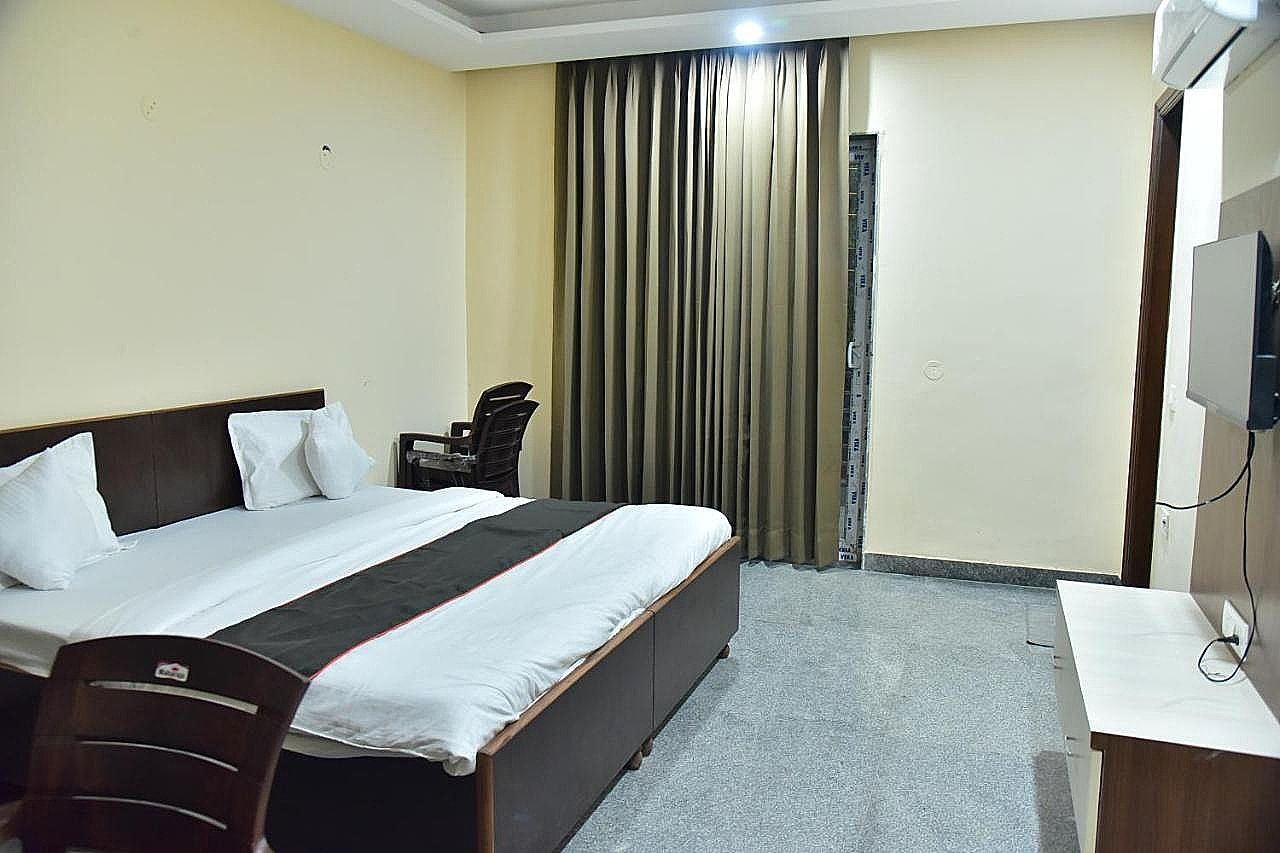 Standard Room with Balcony