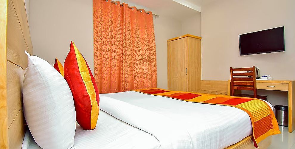 Hotel The Lighthouse Deluxe Room 6