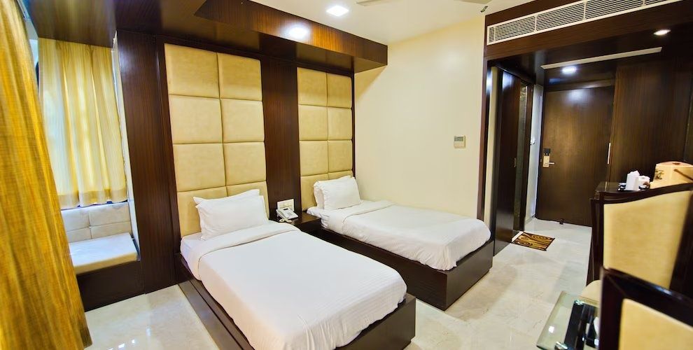 Hotel Jannat And Restaurant Royal Deluxe 4