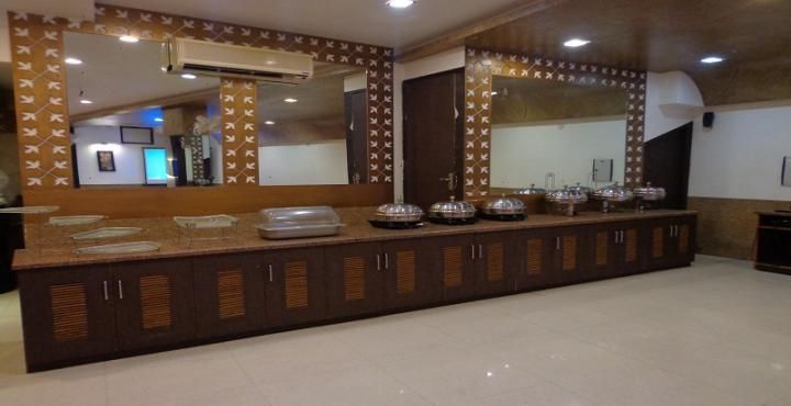 Food & Dining
