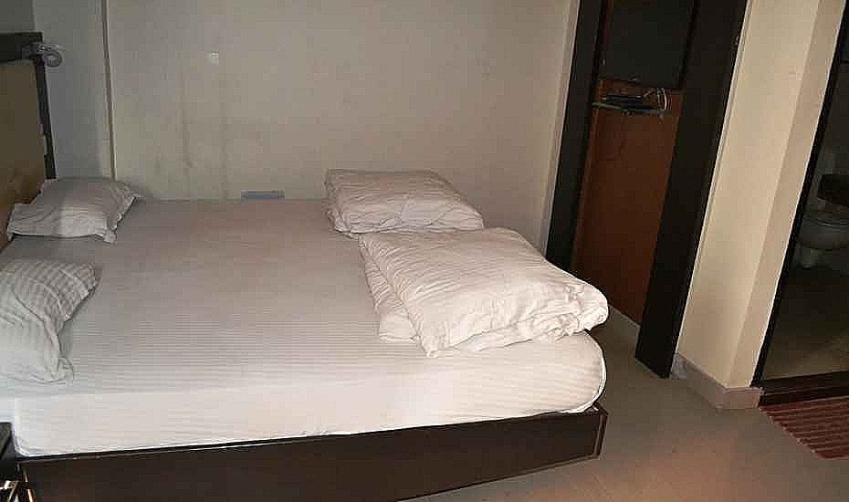 Hotel Kanji Palace Super Deluxe AC 3