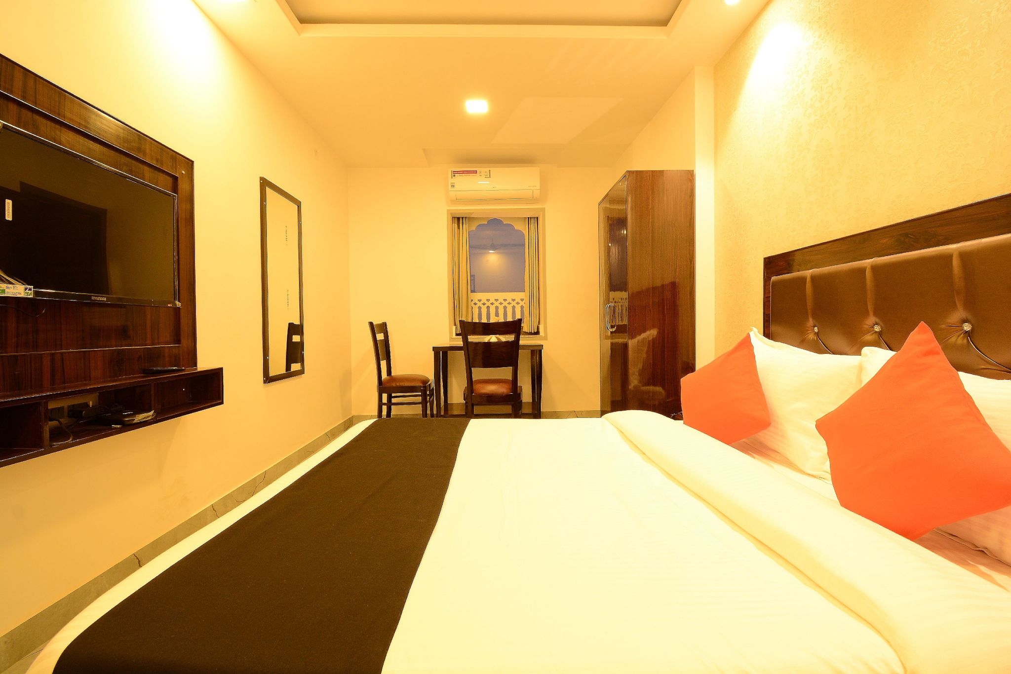 Hotel Grand Lotus Inn Super Deluxe Room 5