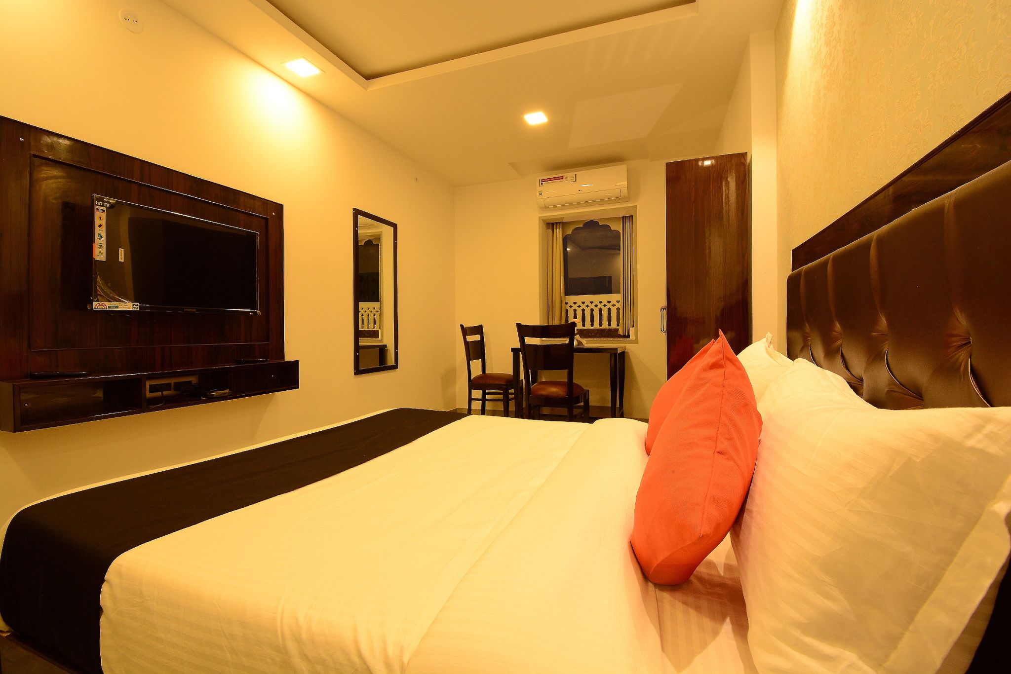 Hotel Grand Lotus Inn Super Deluxe Room 8