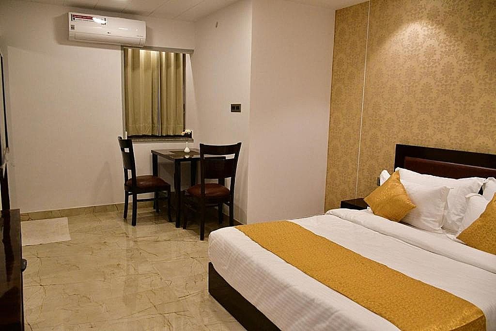 Hotel Grand Lotus Inn Super Deluxe Room