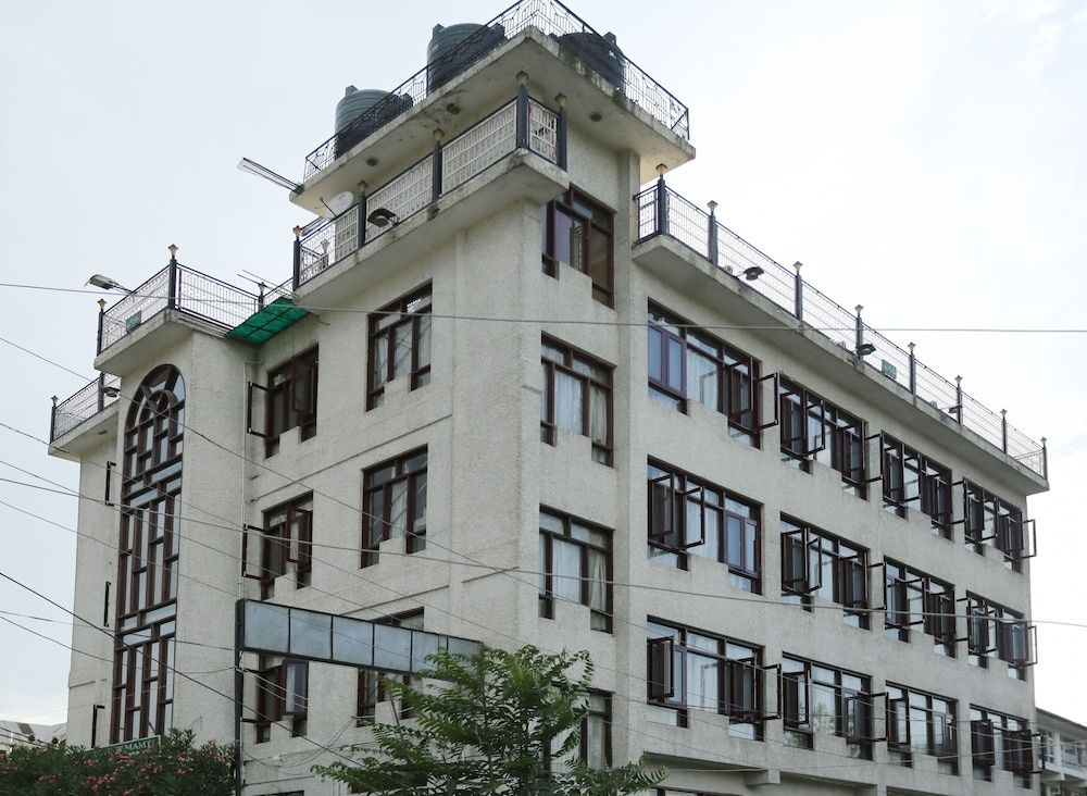 undefined Hotel New Mamta Pure Veg Near By Dal Lake 6